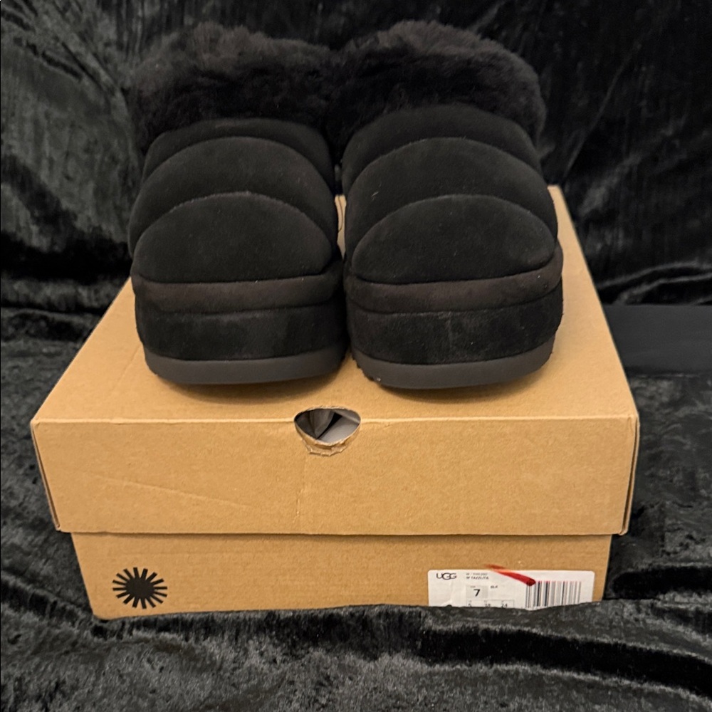 UGG Tazzlita Black Slippers